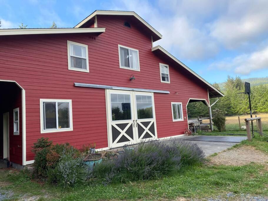 Vila Brunner Family Farm Barn Loft McKinleyville Exteriér fotografie